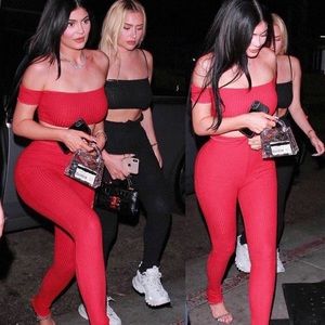 2 piece red fashion nova tight set 😍